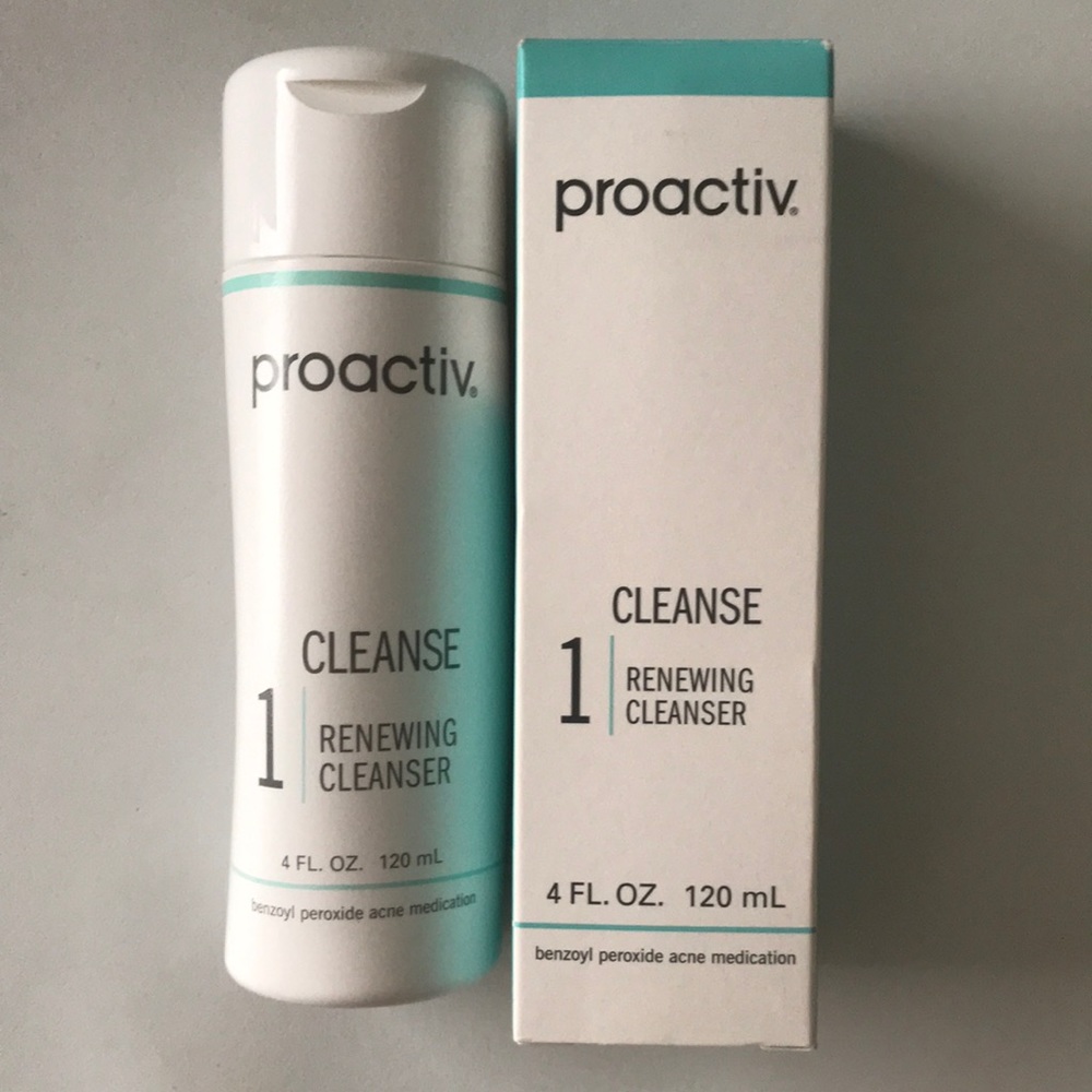 New! Proactiv Renewing Acne Facial Cleanser 4oz.